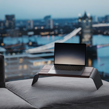 画像をギャラリービューアに読み込む, エニウェアラップトップスタンド / NEVER ODD OR EVEN